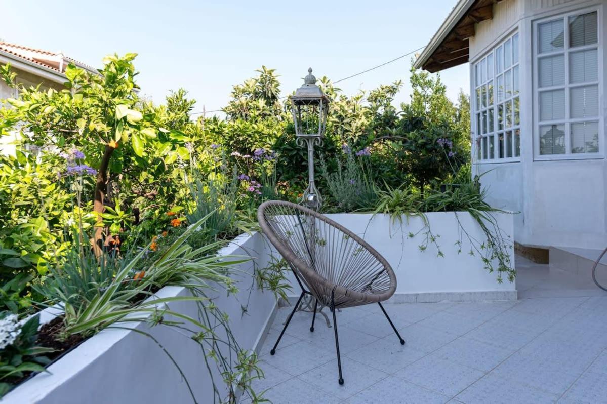 Serene Seaside Bliss - Lush & Secluded Garden Oasis Kalamata Exteriér fotografie